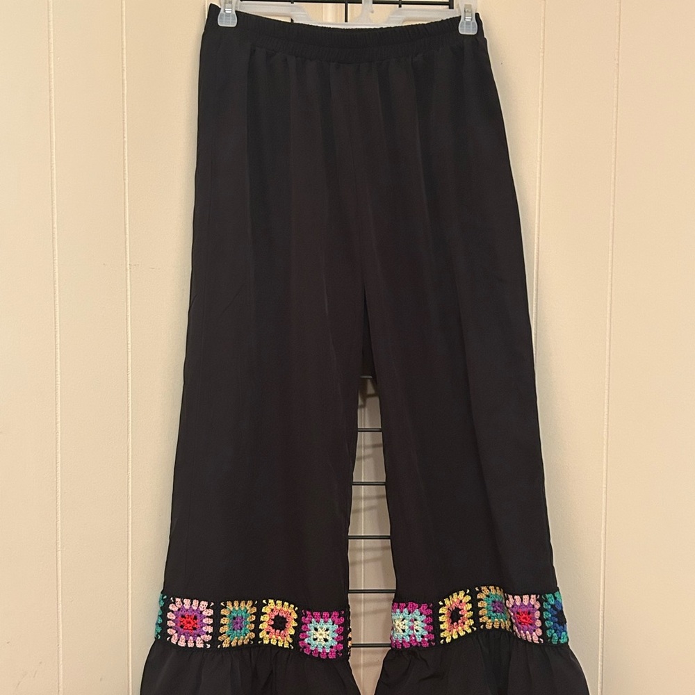 Boho Multi color Granny-core crochet squares Wide Leg Flare Black women 12-14